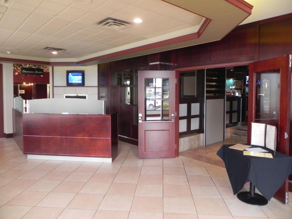 Quality Inn & Suites Bay Front Sault Ste. Marie Dış mekan fotoğraf