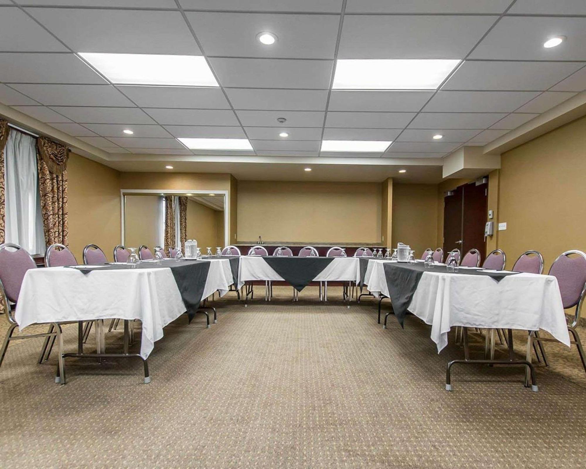 Quality Inn & Suites Bay Front Sault Ste. Marie Dış mekan fotoğraf