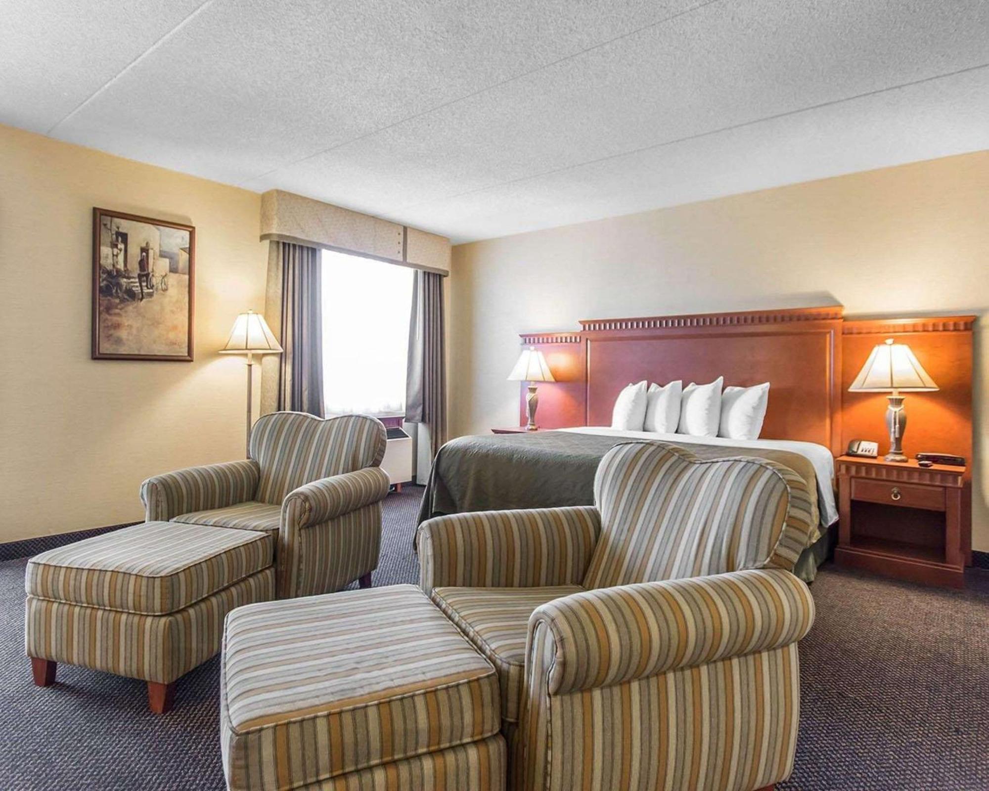 Quality Inn & Suites Bay Front Sault Ste. Marie Dış mekan fotoğraf