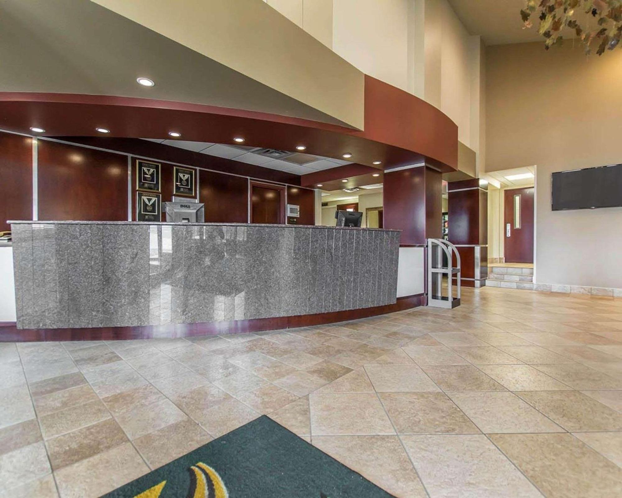 Quality Inn & Suites Bay Front Sault Ste. Marie Dış mekan fotoğraf