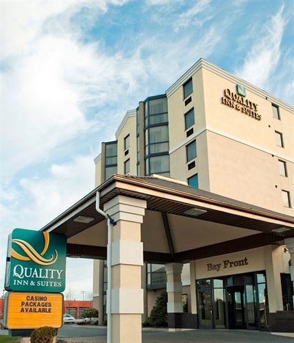 Quality Inn & Suites Bay Front Sault Ste. Marie Dış mekan fotoğraf