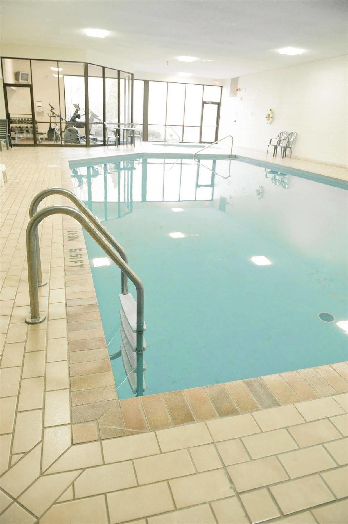 Quality Inn & Suites Bay Front Sault Ste. Marie Dış mekan fotoğraf